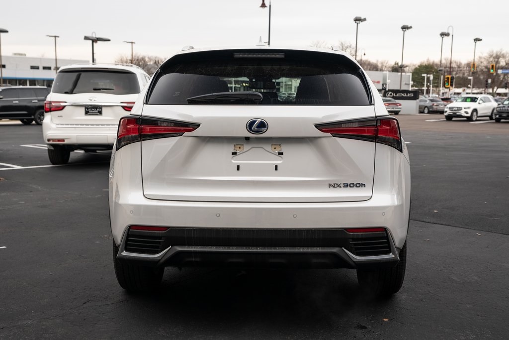 2021 Lexus NX 300h 5