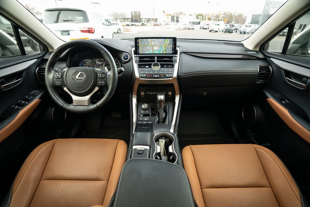 2021 Lexus NX 300h 8