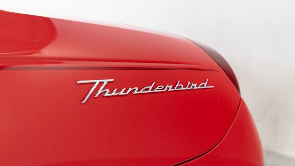 2002 Ford Thunderbird . 9