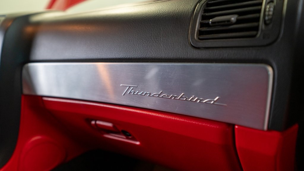 2002 Ford Thunderbird . 24