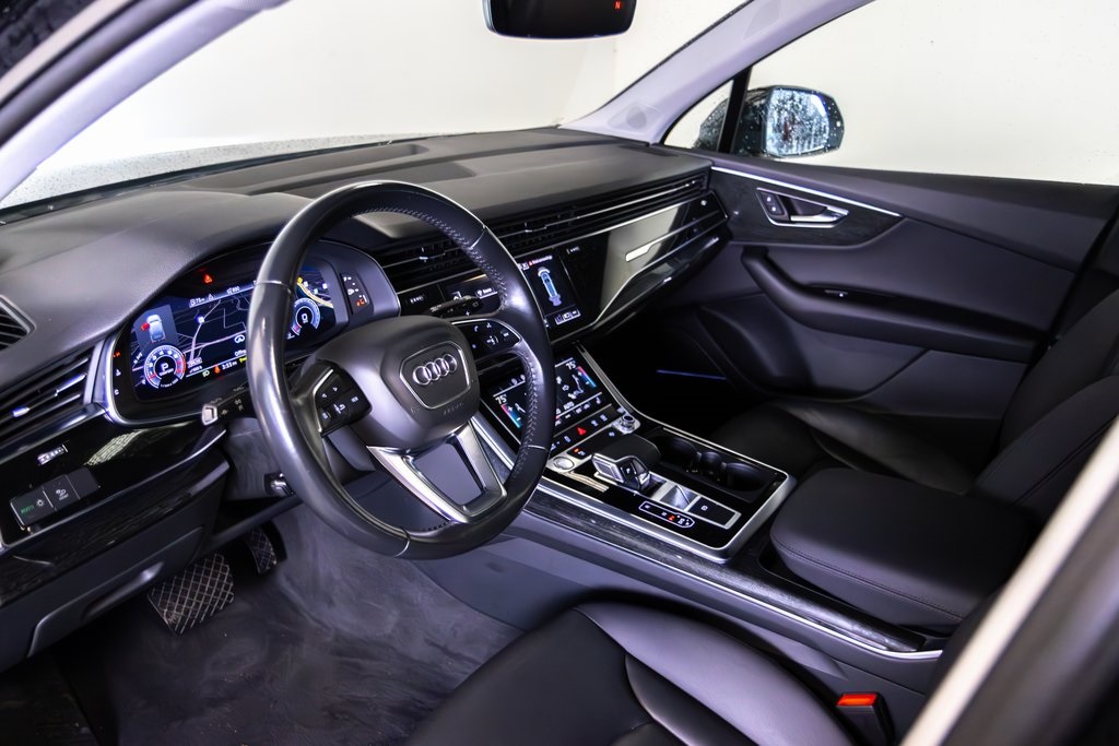 2020 Audi Q7 55 Premium Plus 8