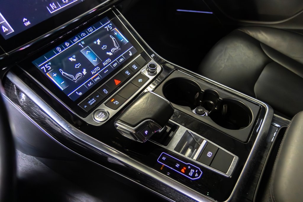 2020 Audi Q7 55 Premium Plus 12