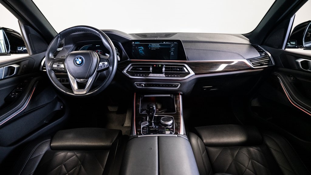 2023 BMW X5 xDrive45e 8