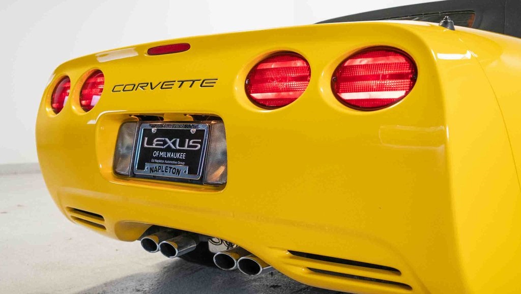 2003 Chevrolet Corvette Convertible 7