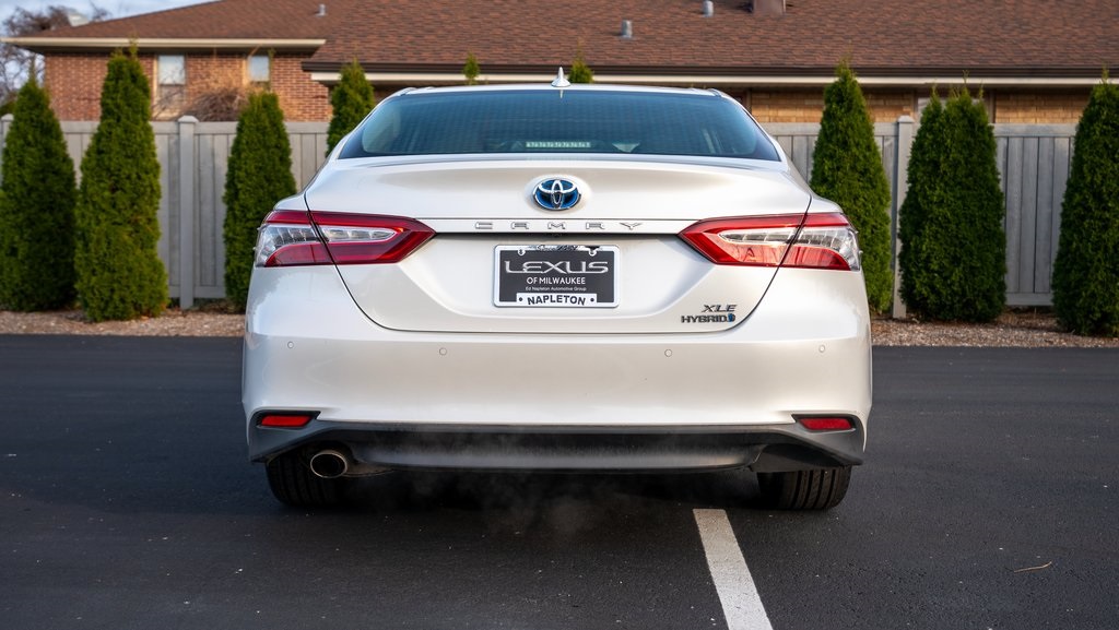 2018 Toyota Camry Hybrid XLE 5