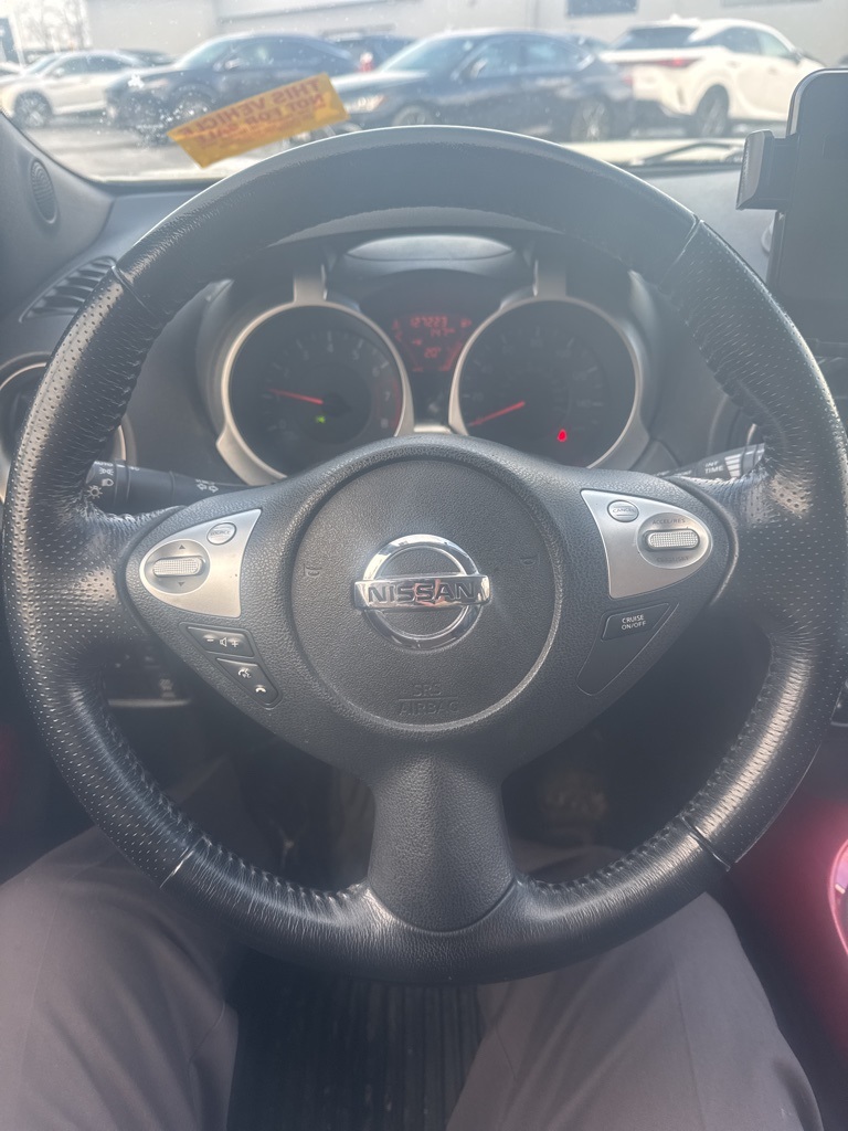 2011 Nissan Juke SL 14