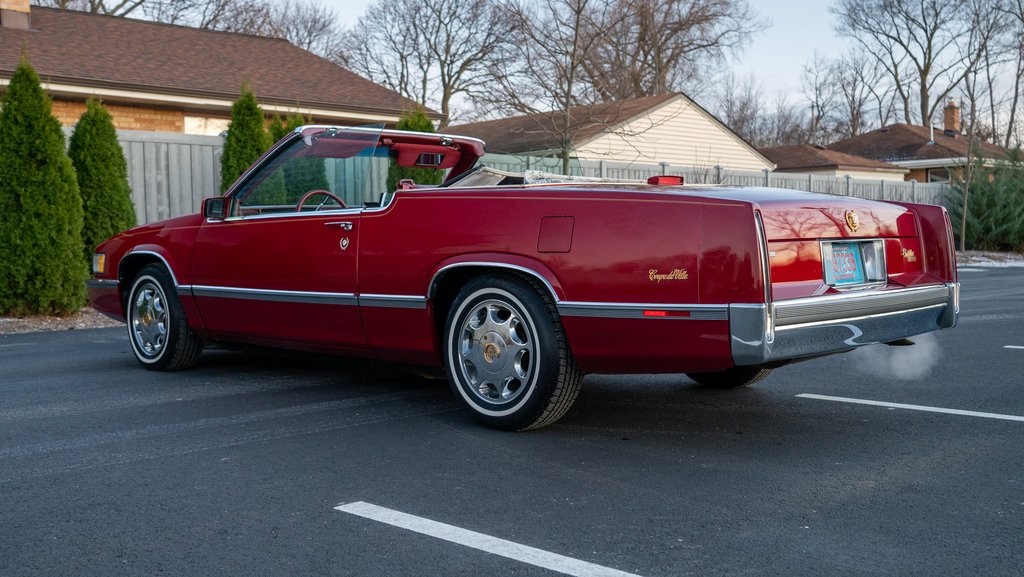 1989 Cadillac DeVille . 4