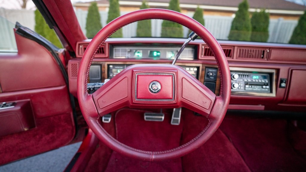 1989 Cadillac DeVille . 29