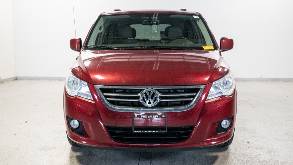 2012 Volkswagen Routan SE 2