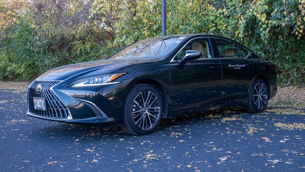 2024 Lexus ES 300h 2