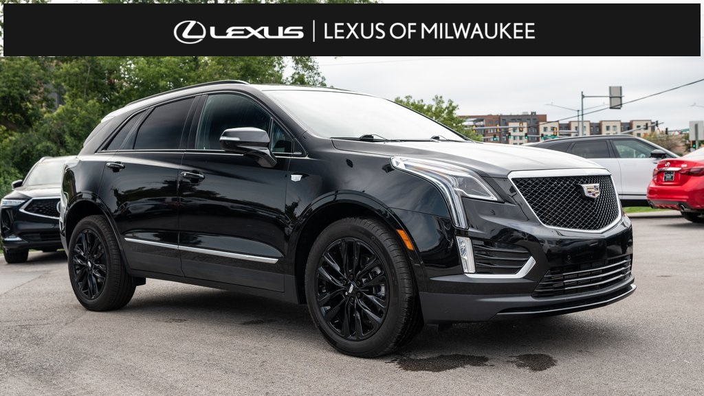 2021 Cadillac XT5 Sport 1