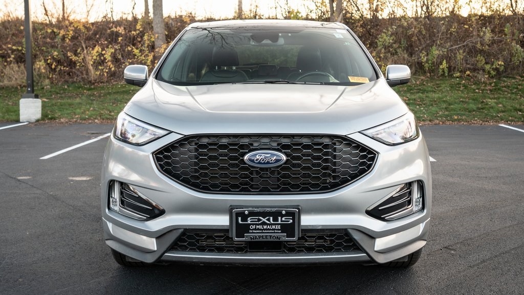 2022 Ford Edge ST Line 2