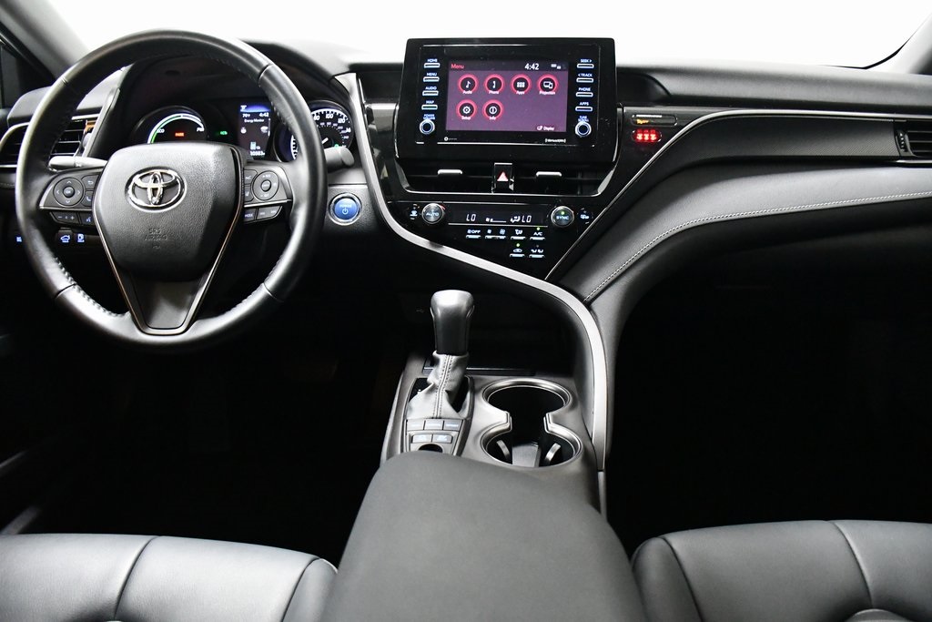2022 Toyota Camry Hybrid Nightshade 19