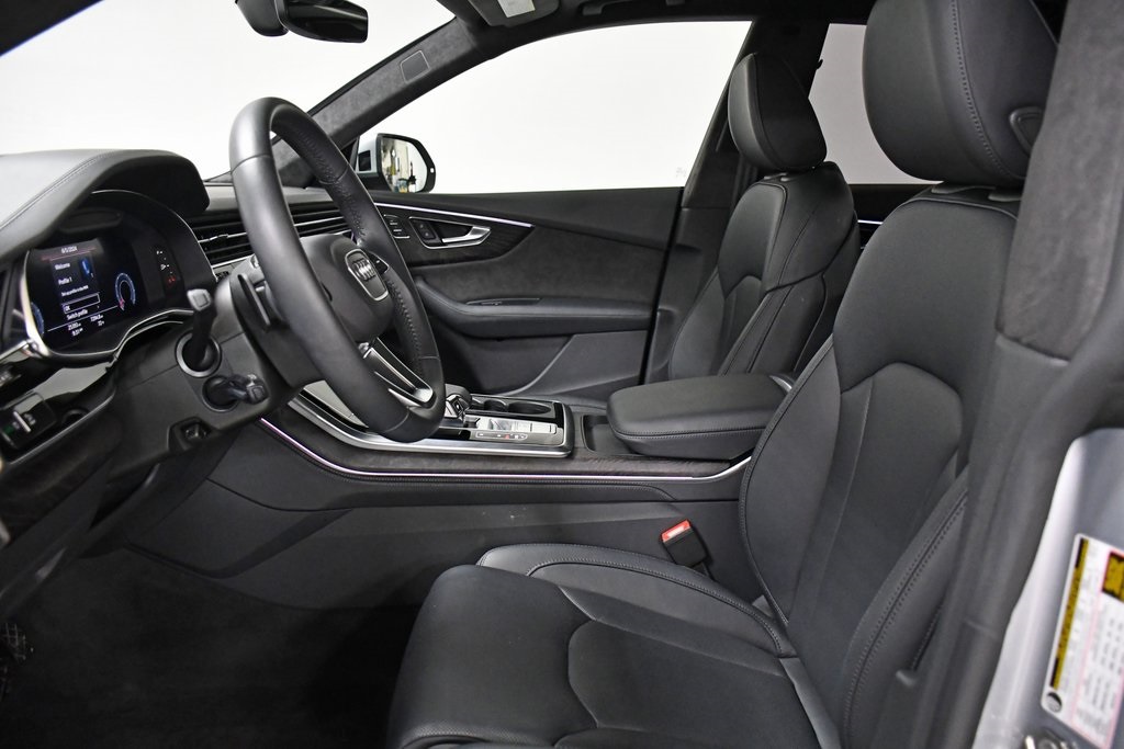 2020 Audi Q8 55 Prestige 16