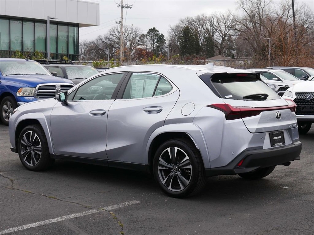 2024 Lexus UX 250h Premium 4