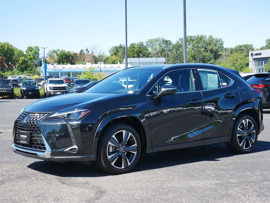 2024 Lexus UX 250h Premium 2