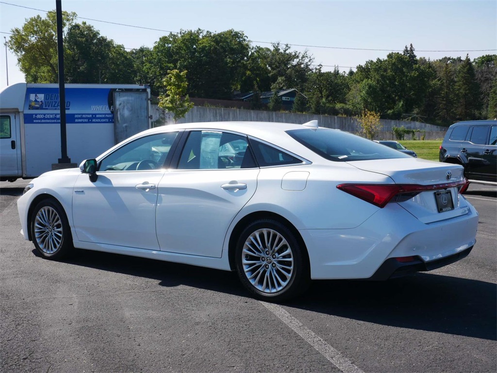 2021 Toyota Avalon Hybrid Limited 4