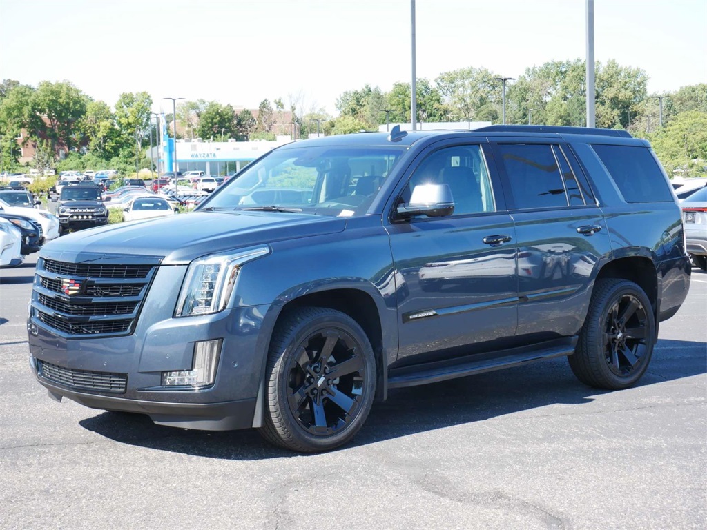 2019 Cadillac Escalade Luxury 2