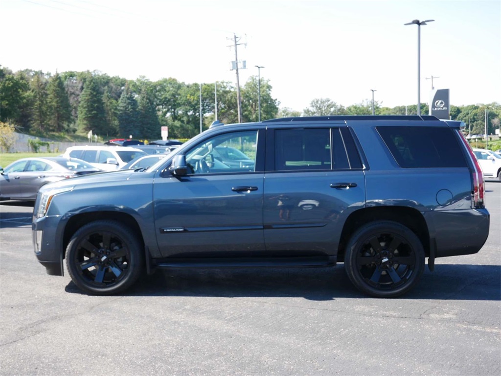 2019 Cadillac Escalade Luxury 3