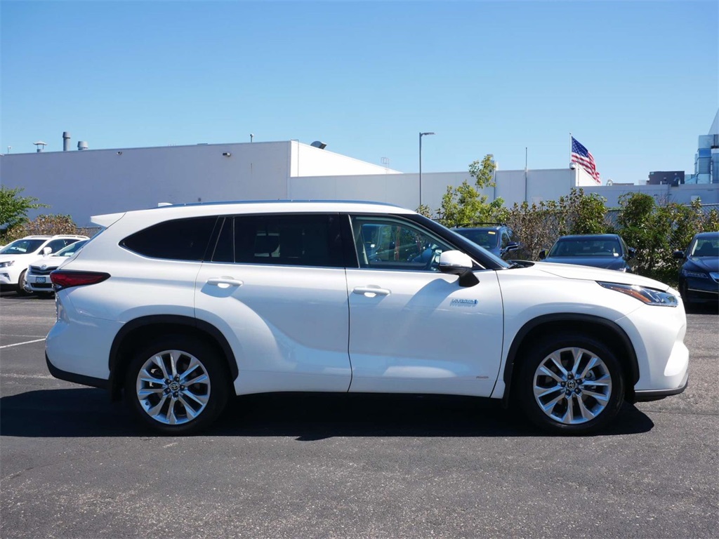 2021 Toyota Highlander Hybrid Limited 6