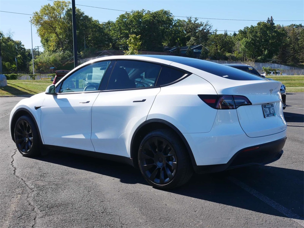 2023 Tesla Model Y Long Range 4