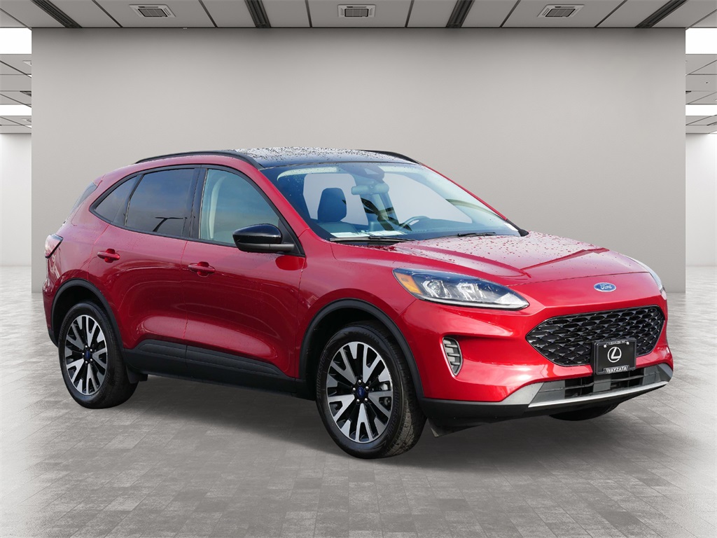 2020 Ford Escape SE Sport Hybrid 1