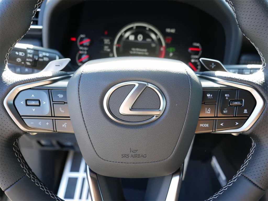 2024 Lexus LX 600 F SPORT 17