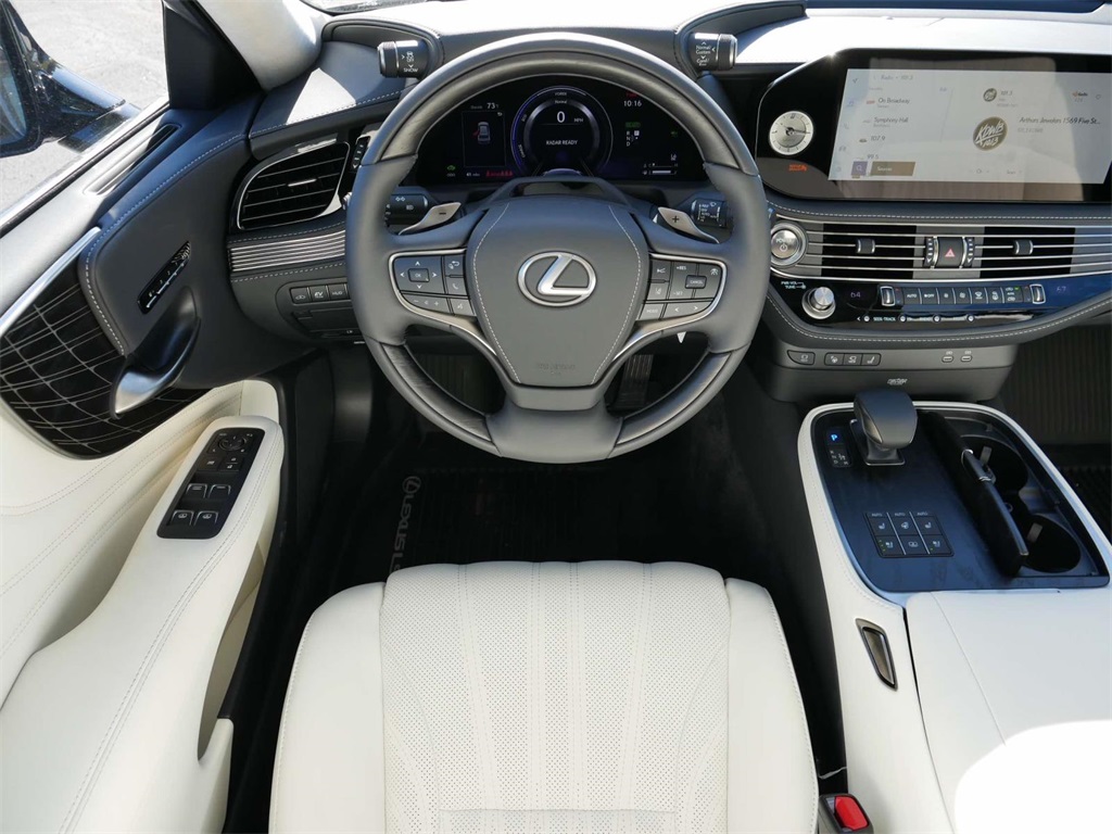 2024 Lexus LS 500h Base 11