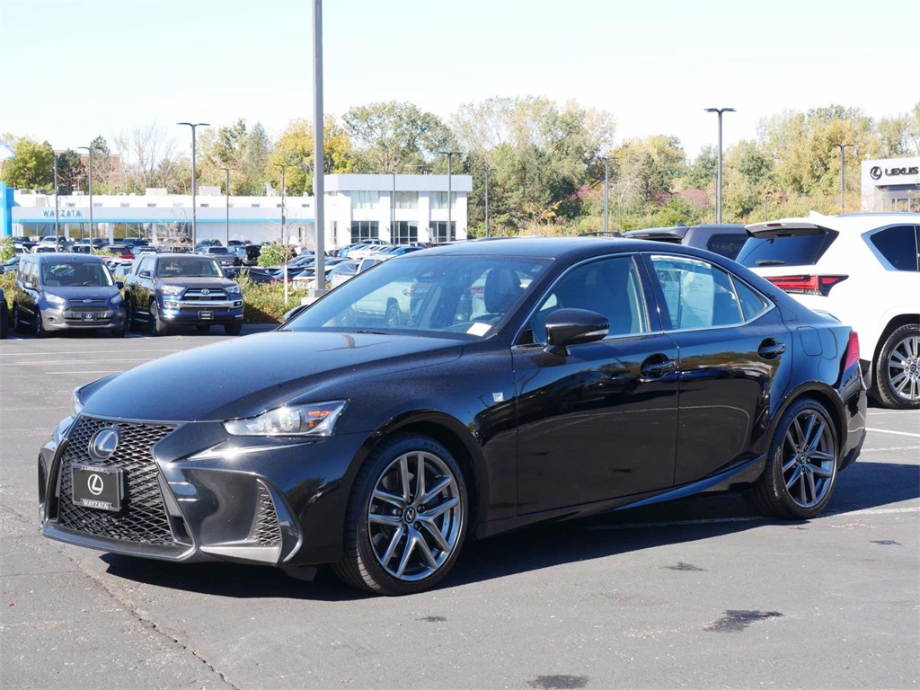 2019 Lexus IS 300 2