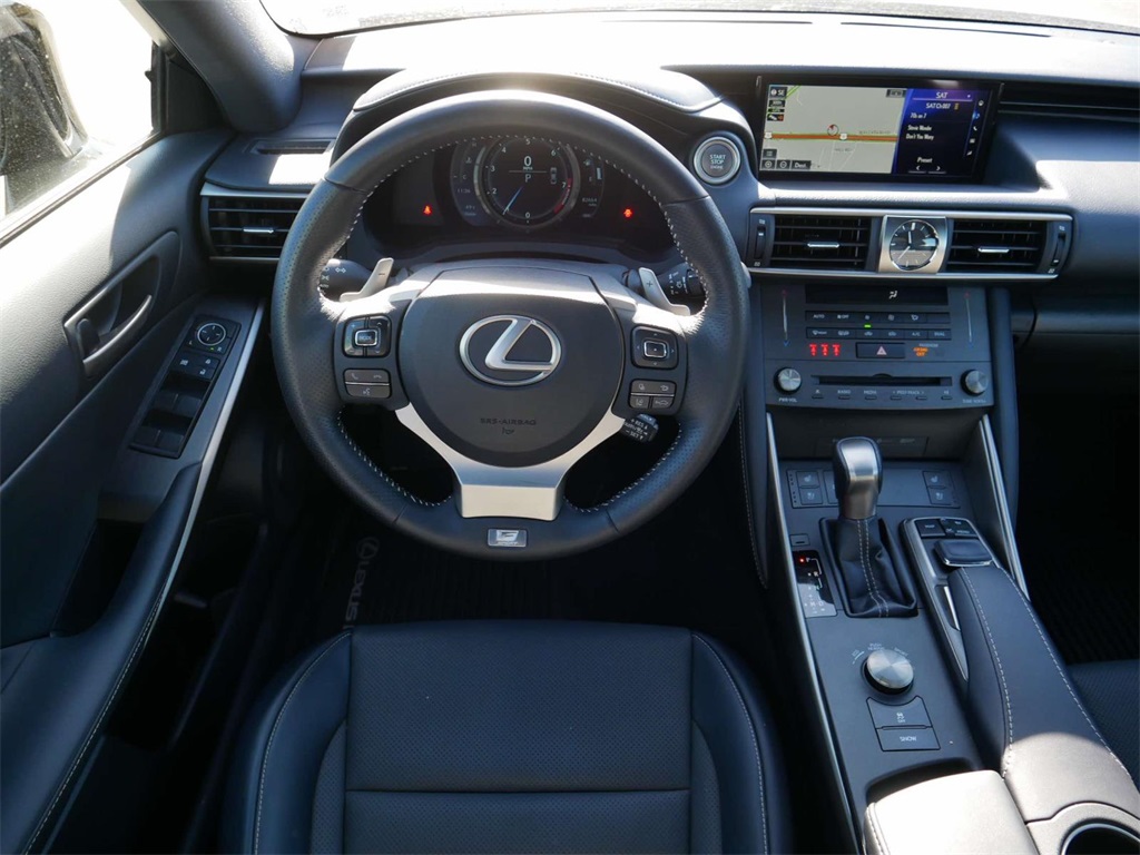 2019 Lexus IS 300 11