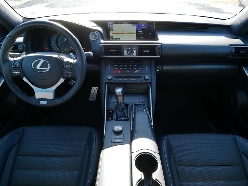 2019 Lexus IS 300 12