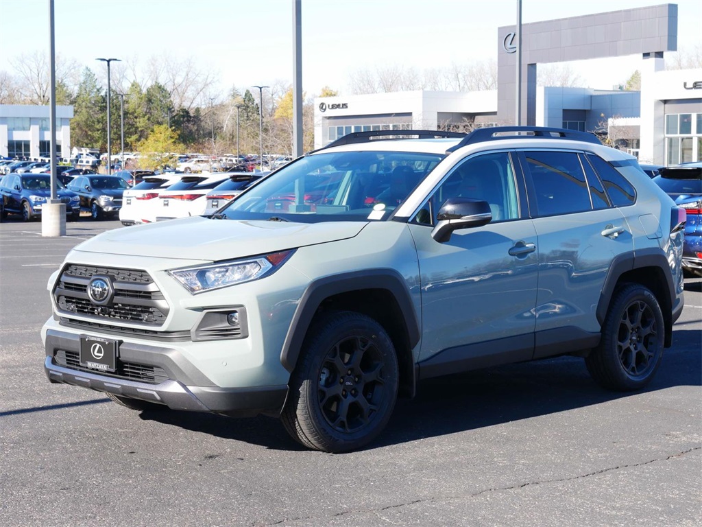 2020 Toyota RAV4 TRD Off Road 2