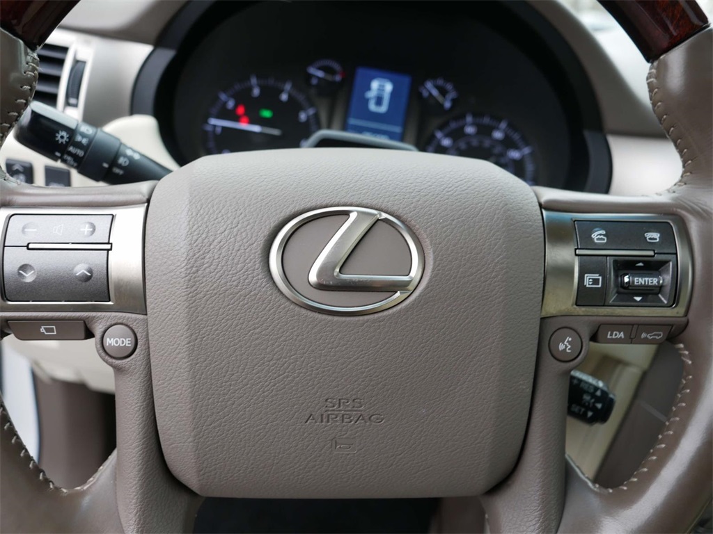 2017 Lexus GX 460 Luxury 18