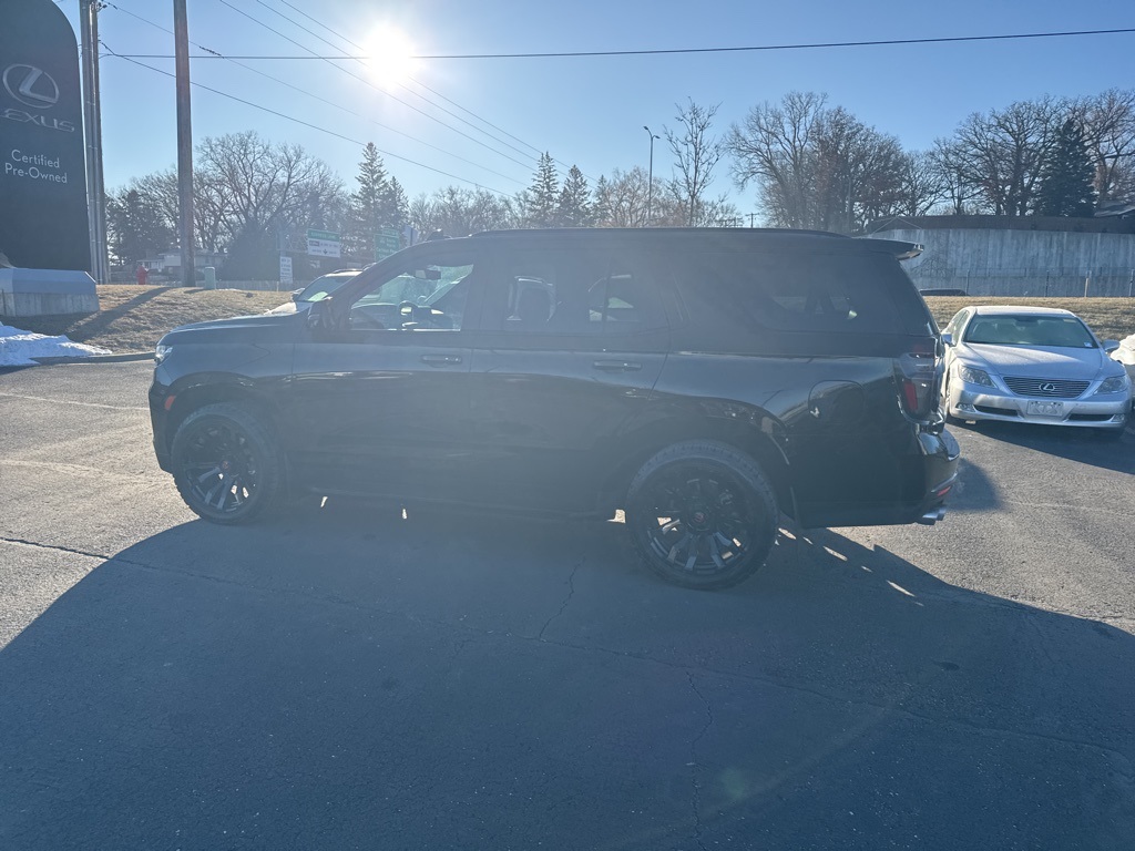 2022 Chevrolet Tahoe RST 8