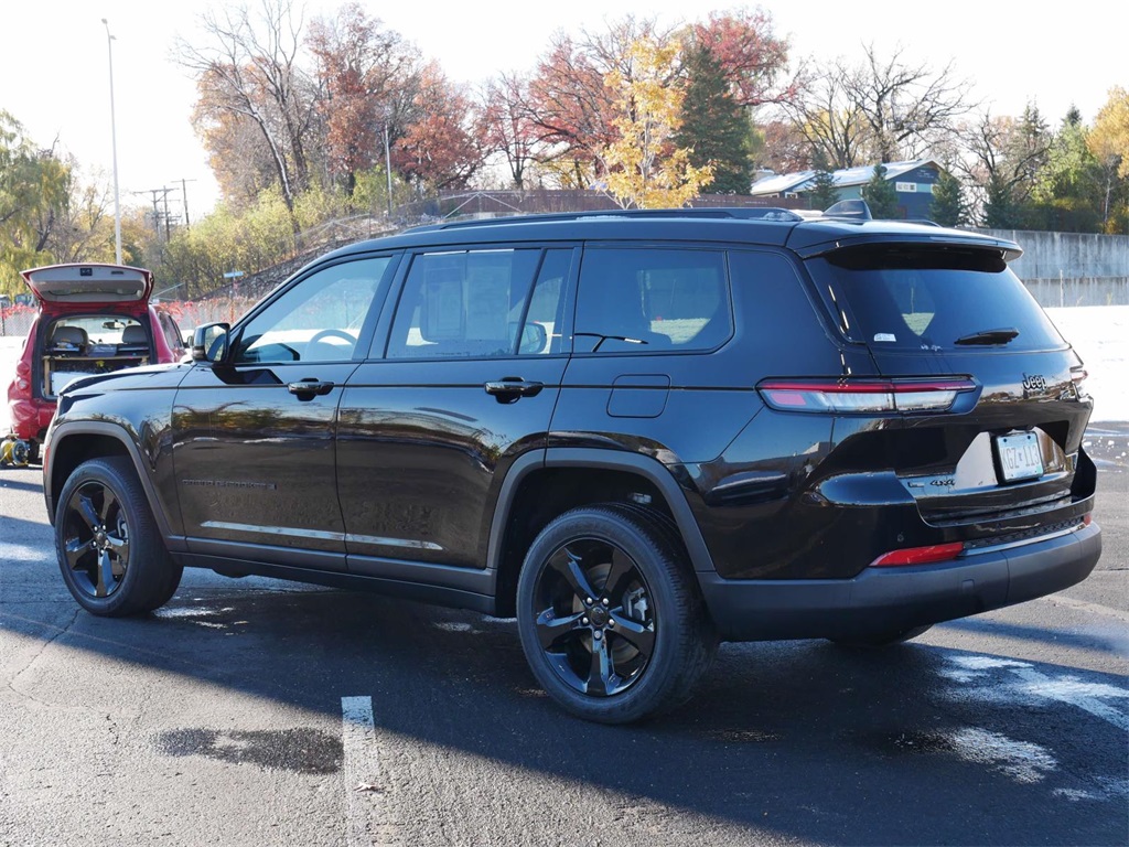 2023 Jeep Grand Cherokee L Altitude 5