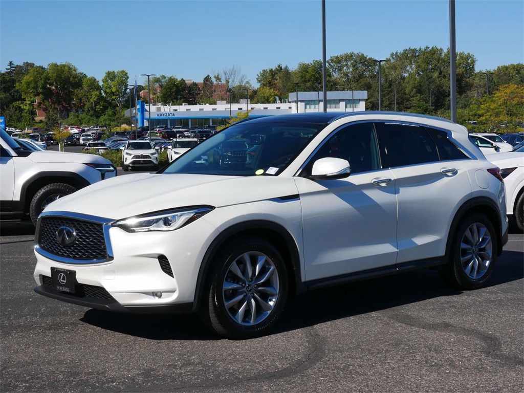 2019 INFINITI QX50 LUXE 2