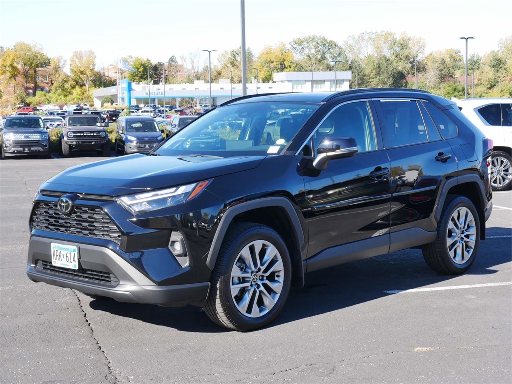 2023 Toyota RAV4 XLE Premium 2