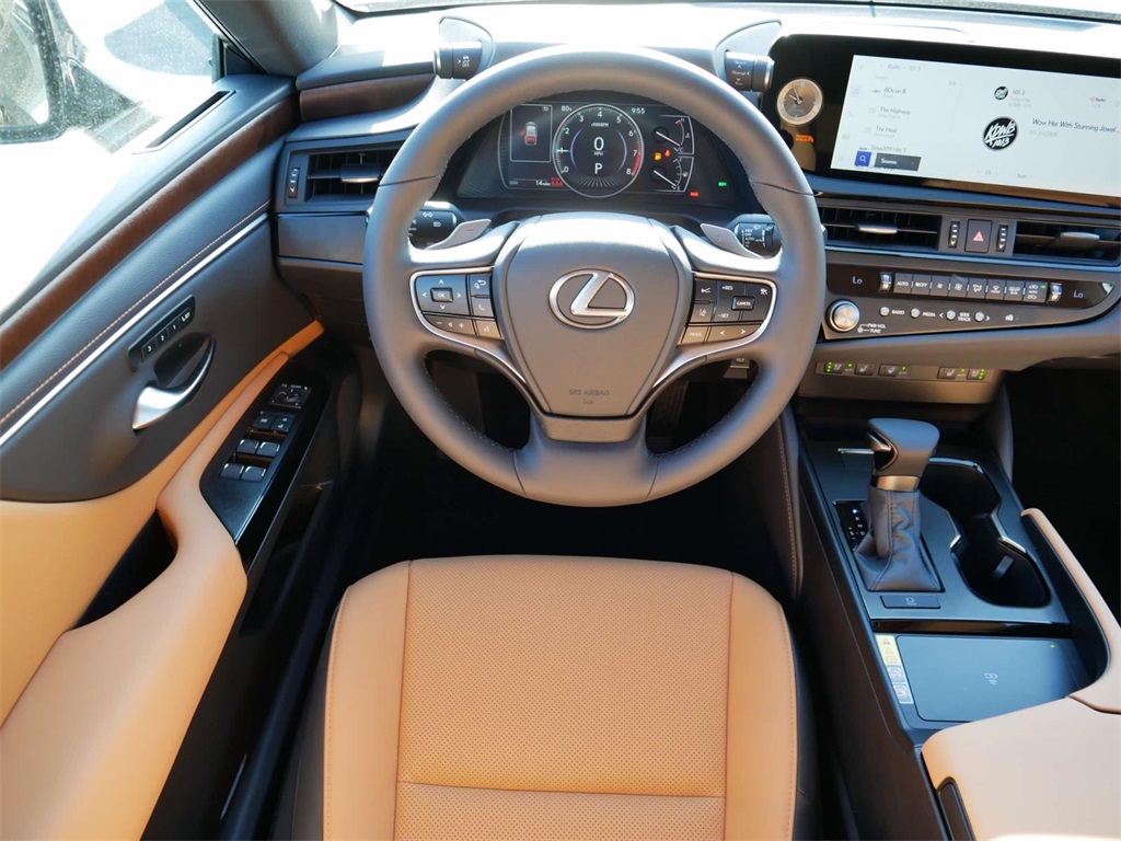 2025 Lexus ES 350 11