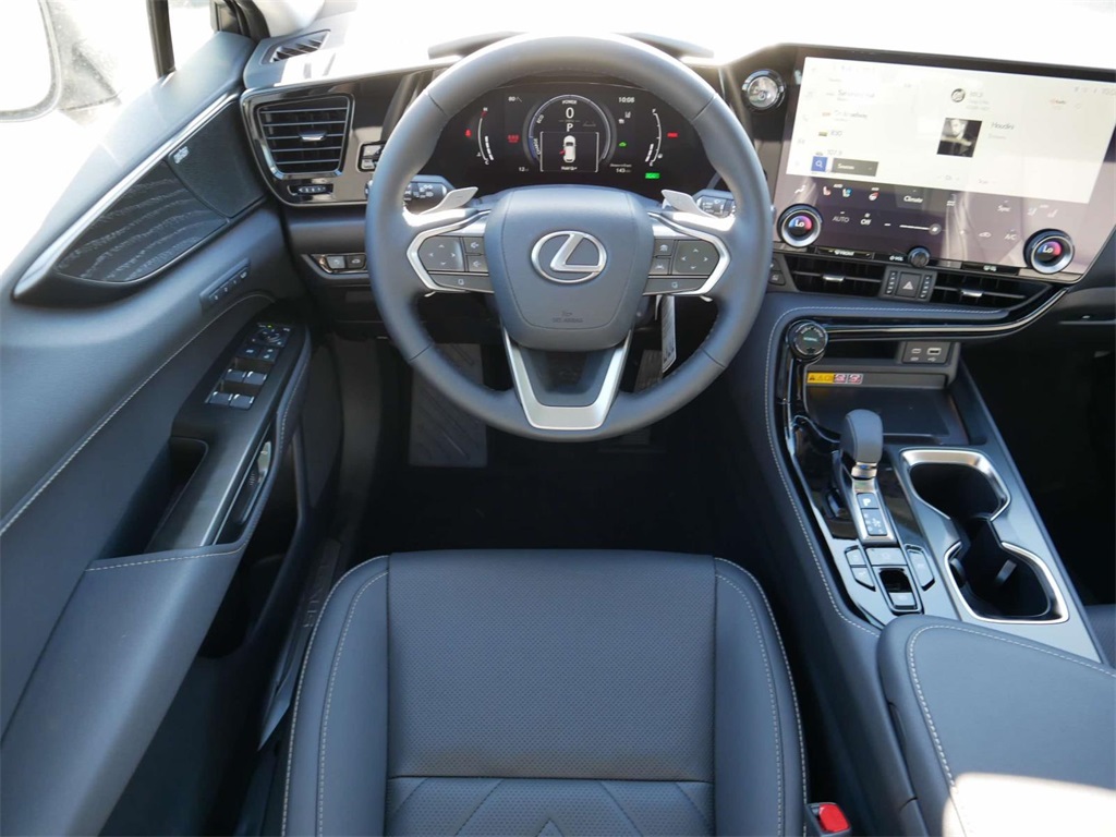 2025 Lexus NX 350h Luxury 11