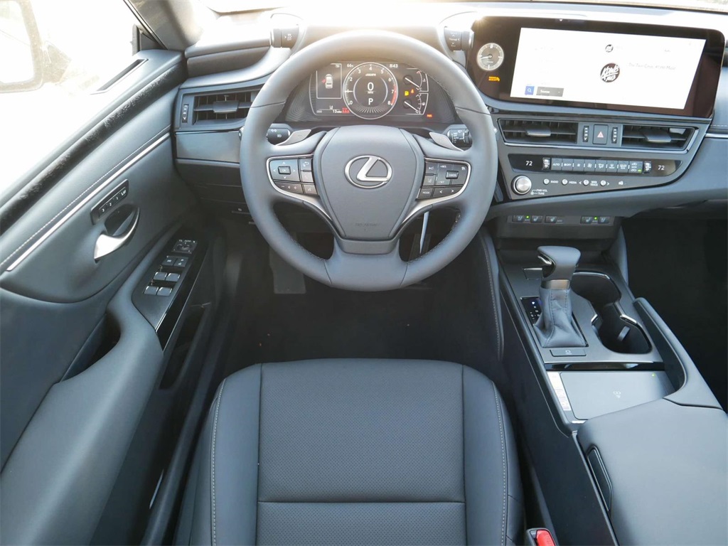 2025 Lexus ES 350 11