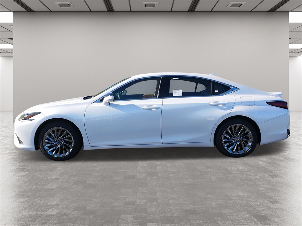 2025 Lexus ES 300h Ultra Luxury 3