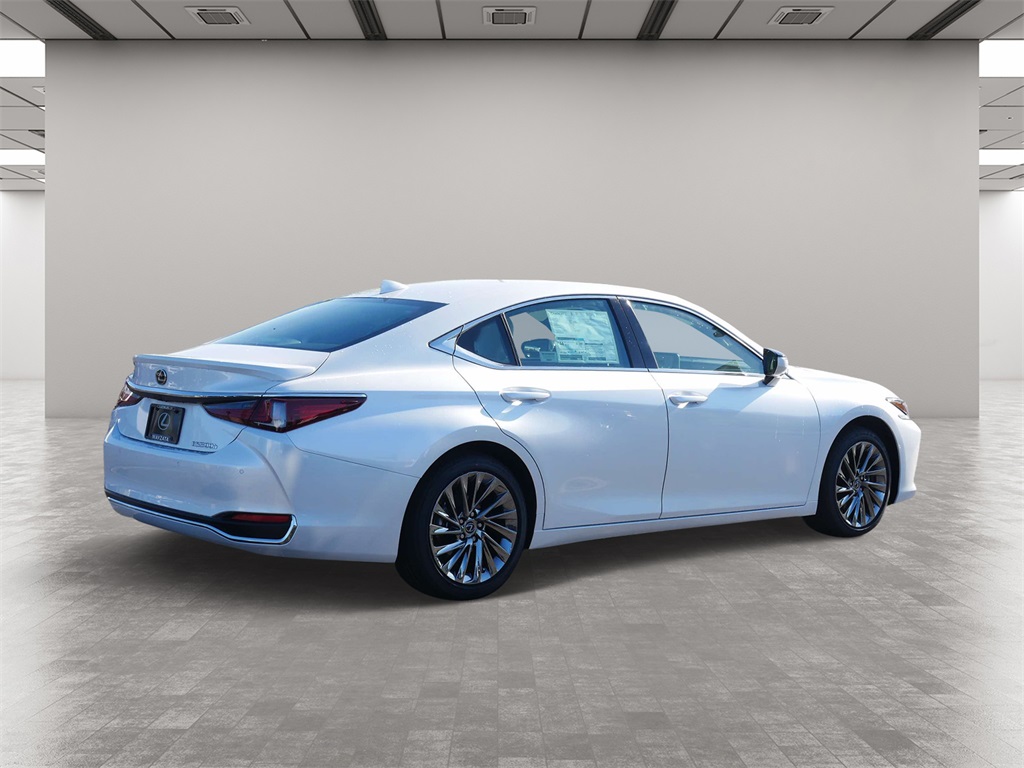 2025 Lexus ES 300h Ultra Luxury 5