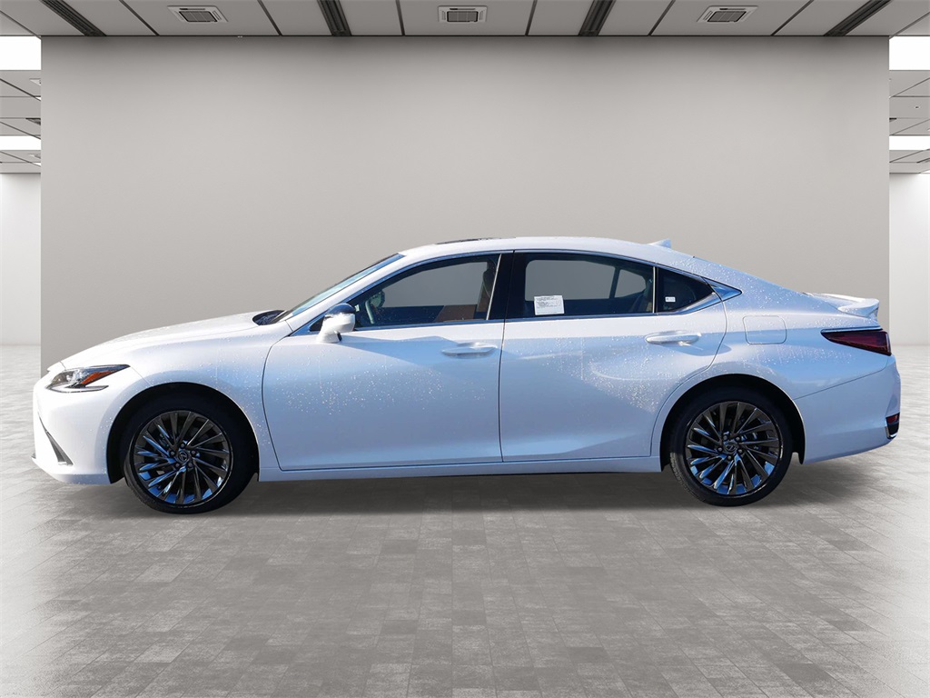 2025 Lexus ES 300h Ultra Luxury 3