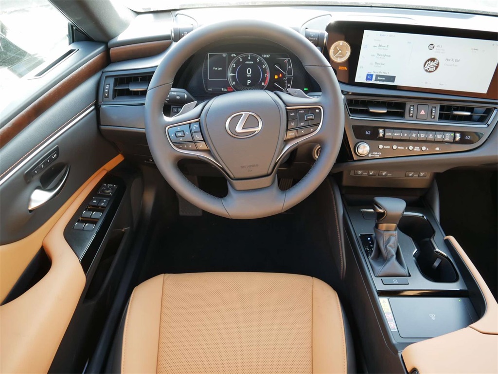 2025 Lexus ES 350 11