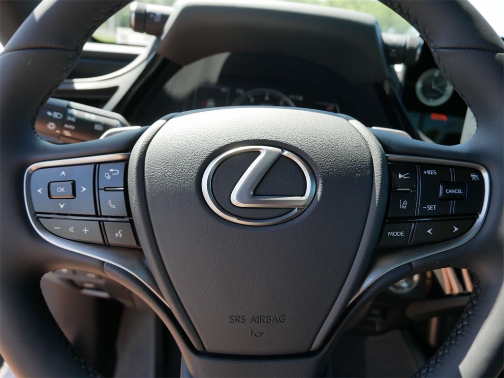 2025 Lexus ES 350 18