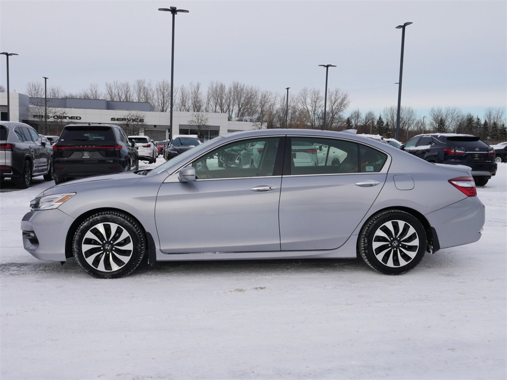 2017 Honda Accord Hybrid Touring 3