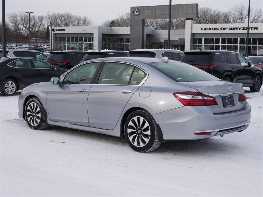 2017 Honda Accord Hybrid Touring 4