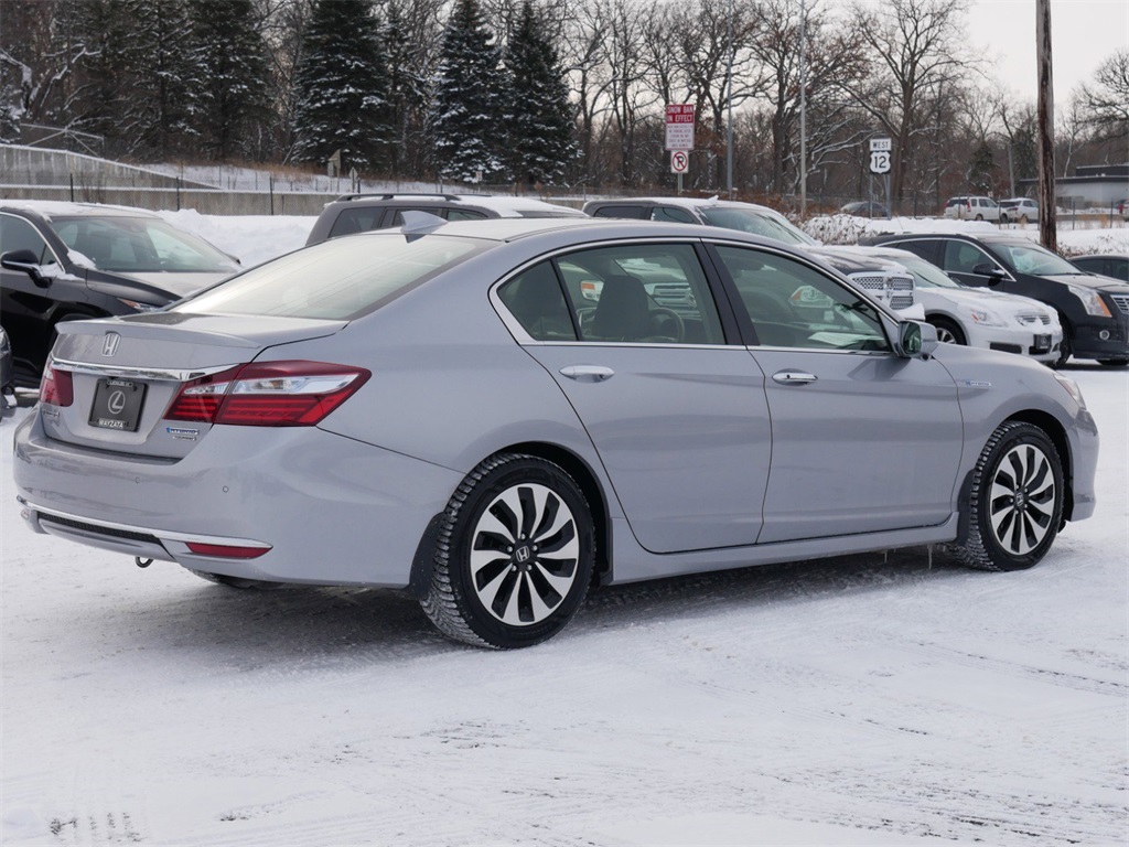 2017 Honda Accord Hybrid Touring 5