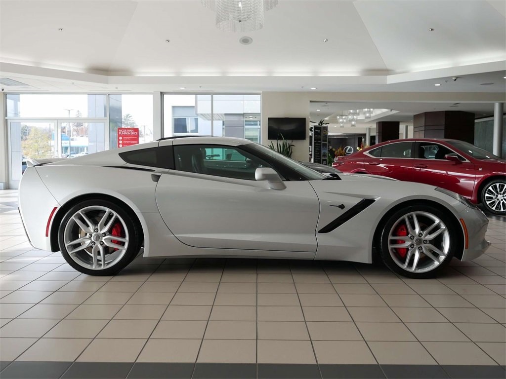 2019 Chevrolet Corvette Stingray 6