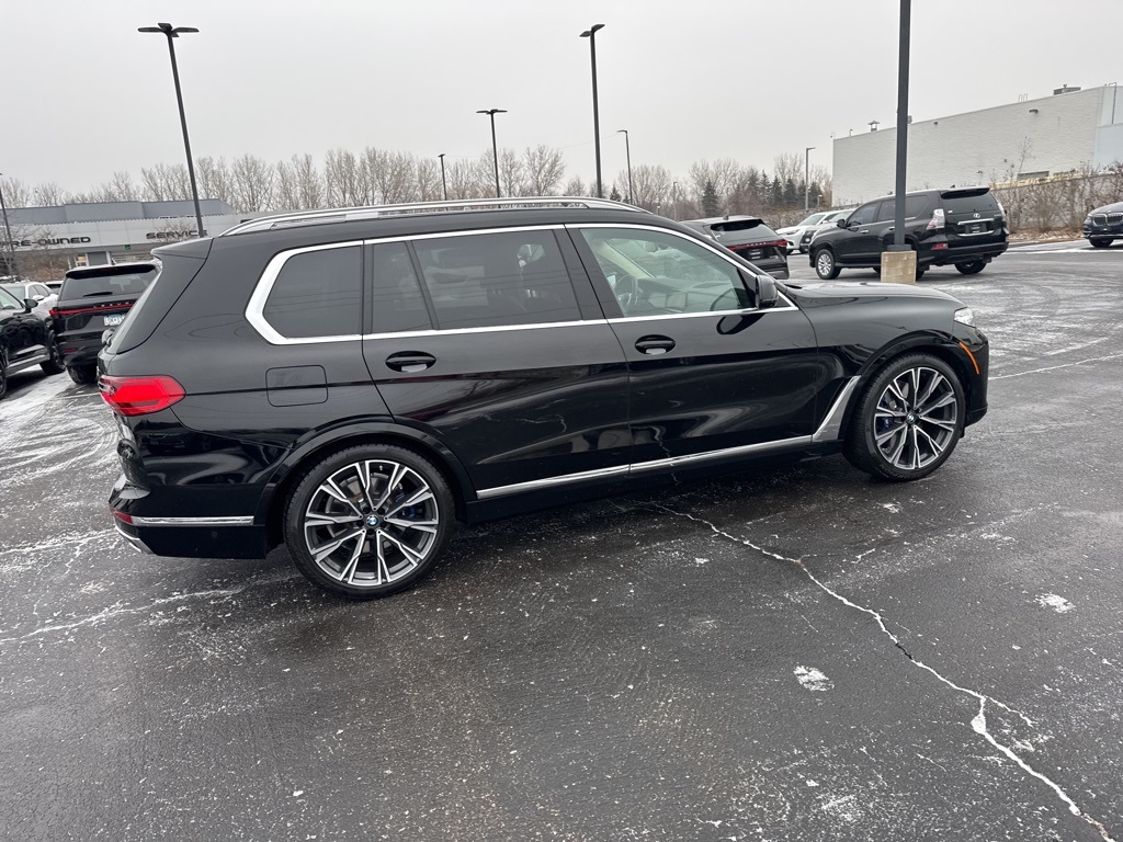 2022 BMW X7 xDrive40i 16